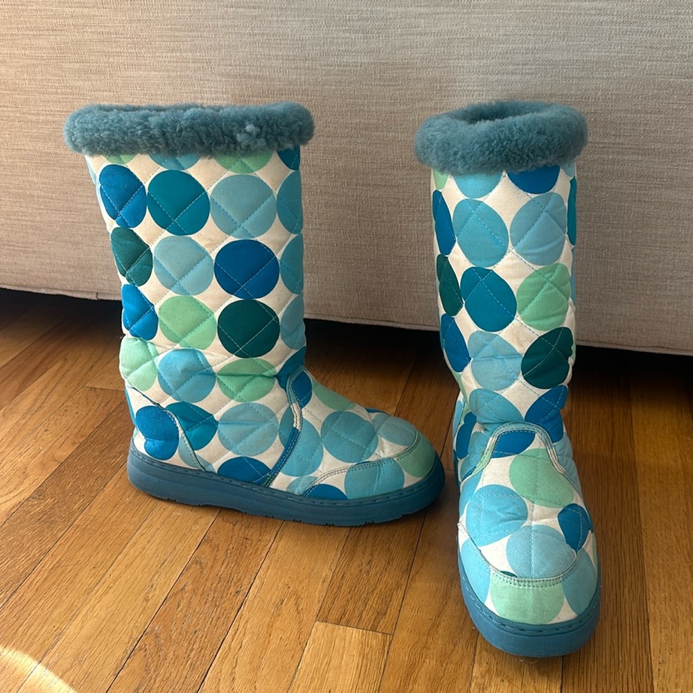 Women’s size 9 genuine Shearling boots